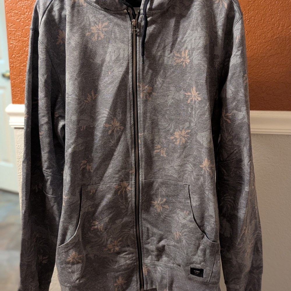 Globe Gray and Tan Zip-Up Men's Sweater